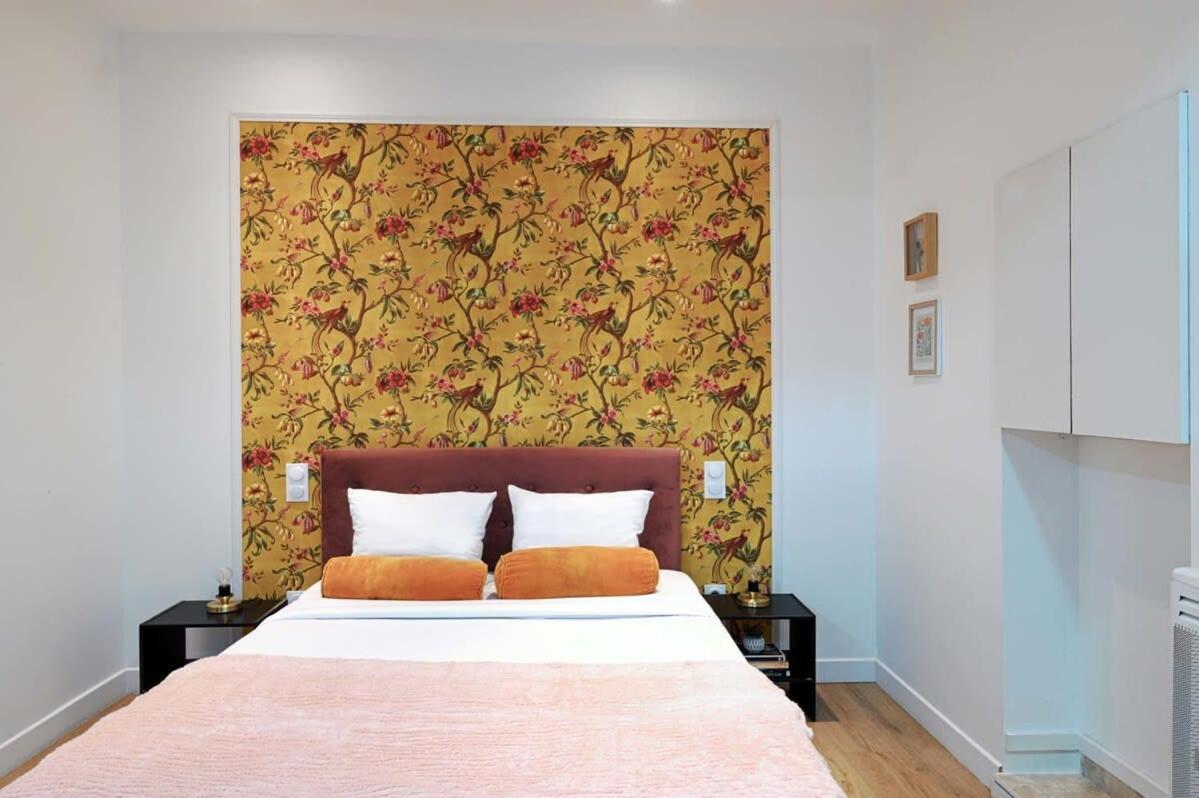 Modern Renovated Studio With A Touch Of Gilded Glamour Central Paris Daire Dış mekan fotoğraf